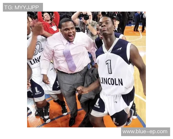 张庆鹏：从篮球场上的传奇到人生舞台的多元探索之路