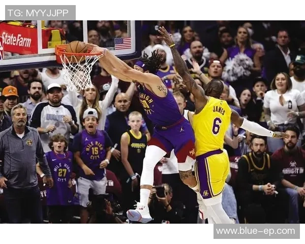 德阿隆福克斯如何在NBA赛场上展现领袖风范与个人魅力